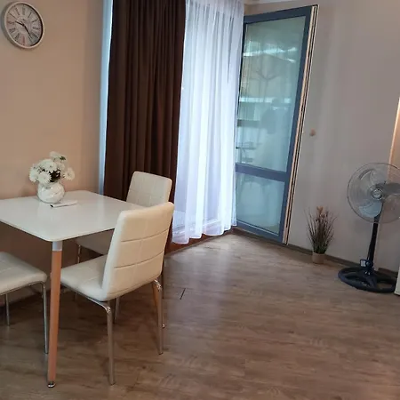 Appartement силви съни бийч плаза *