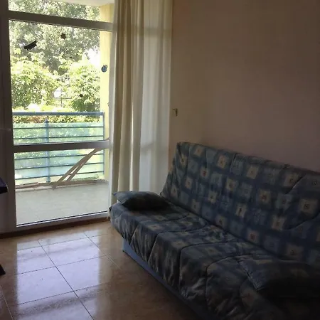 Студия В Элит 3 Apartament