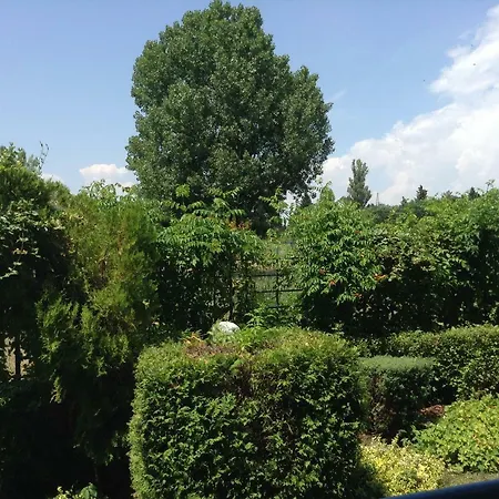 Студия В Элит 3 Apartment